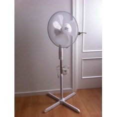 ventilador de pie silencioso blanco 